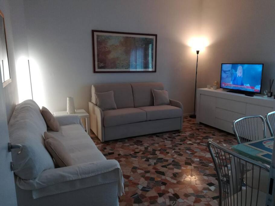 Primo Piano - Bilocale Casa Vacanze Brescia Exterior foto